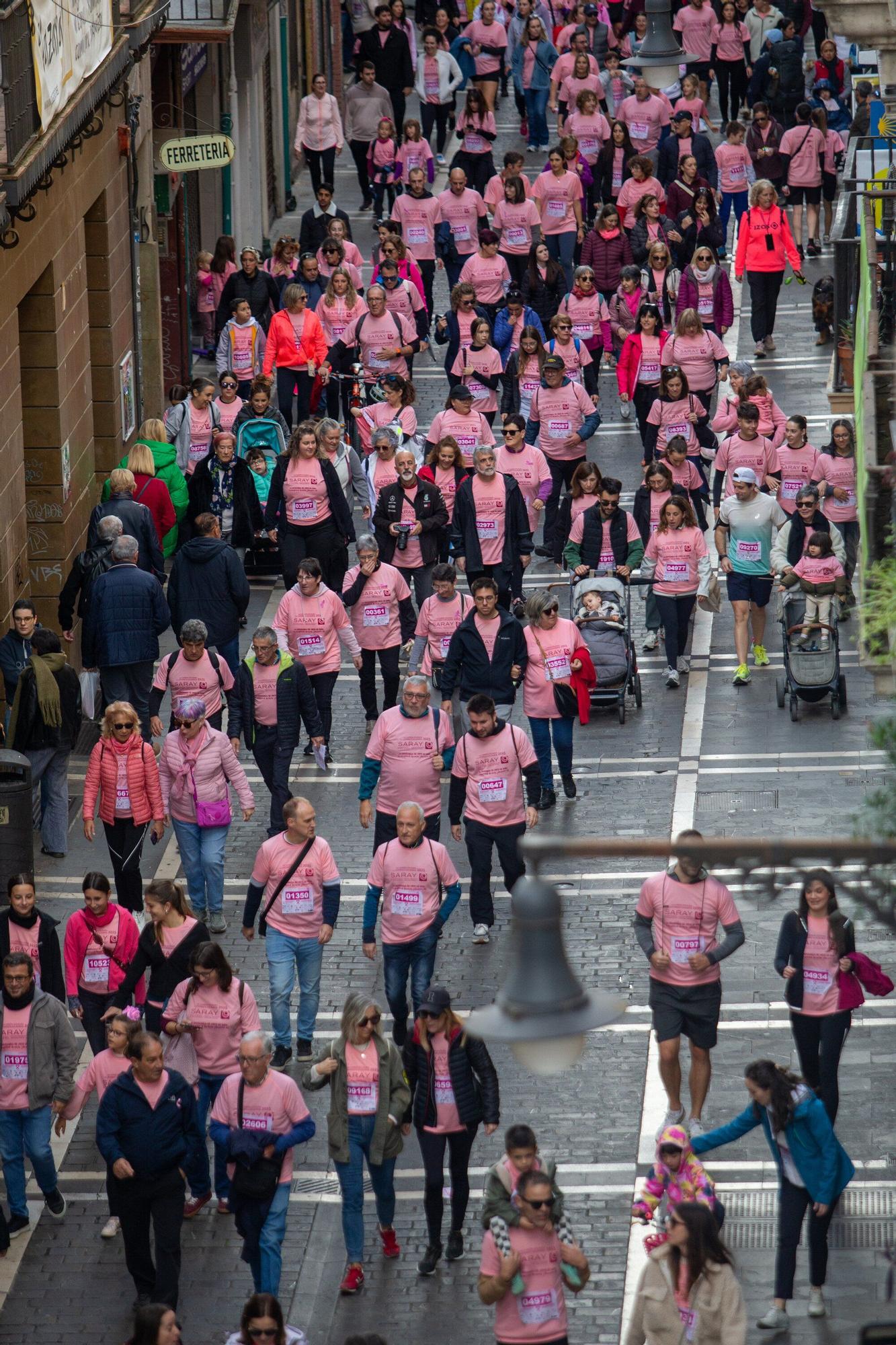 Fotos de la Carrera contra el Cáncer de Mama de Saray en Pamplona 2025