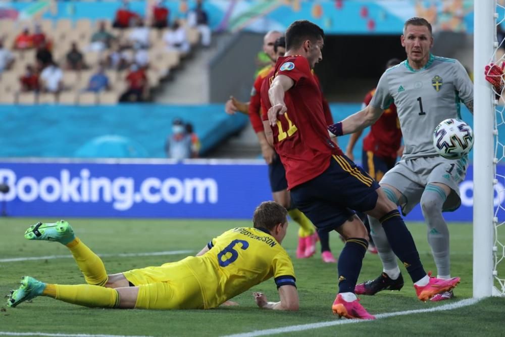 Imágenes del partido España-Suecia de la Eurocopa.