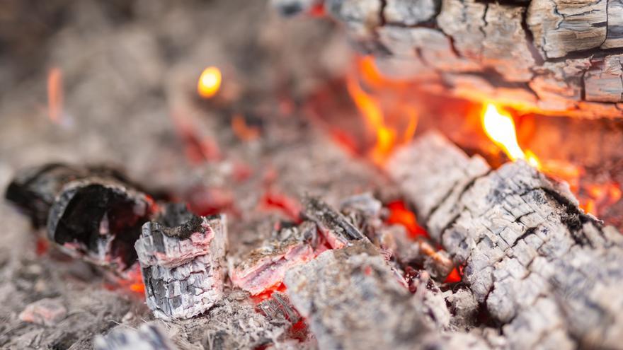 Chimenea en casa sin mantenimiento ni obras: Lidl rompe el mercado