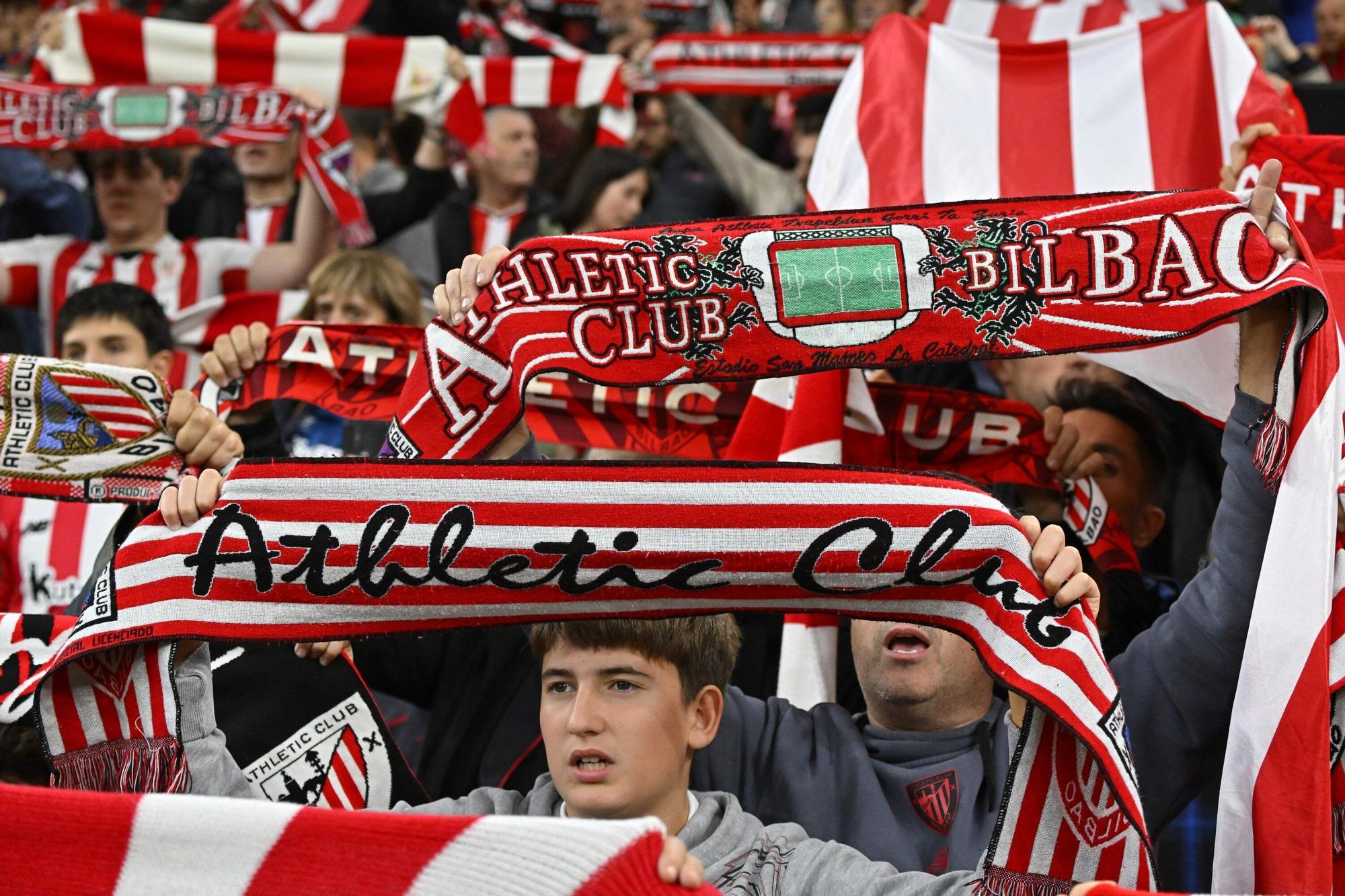 En imágenes: búscate en nuestra galería de la grada del Athletic-Getafe