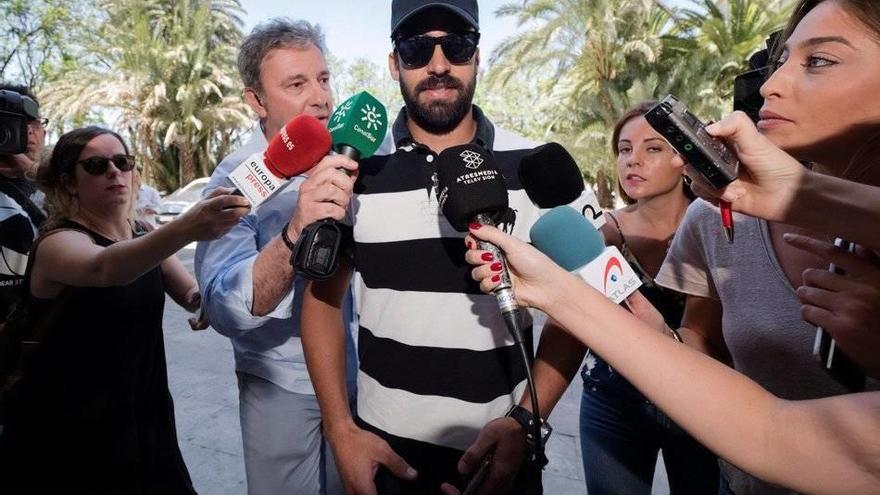 La Audiencia de Navarra mantiene la libertad provisional del guardia civil de &#039;La Manada&#039;