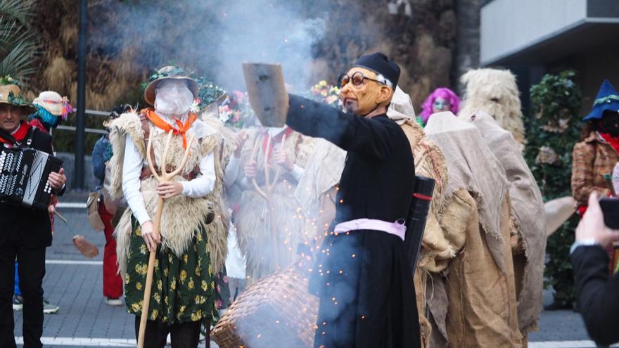 La Koko-Dantzak prepara el asalto a los caseríos y calles de Eibar