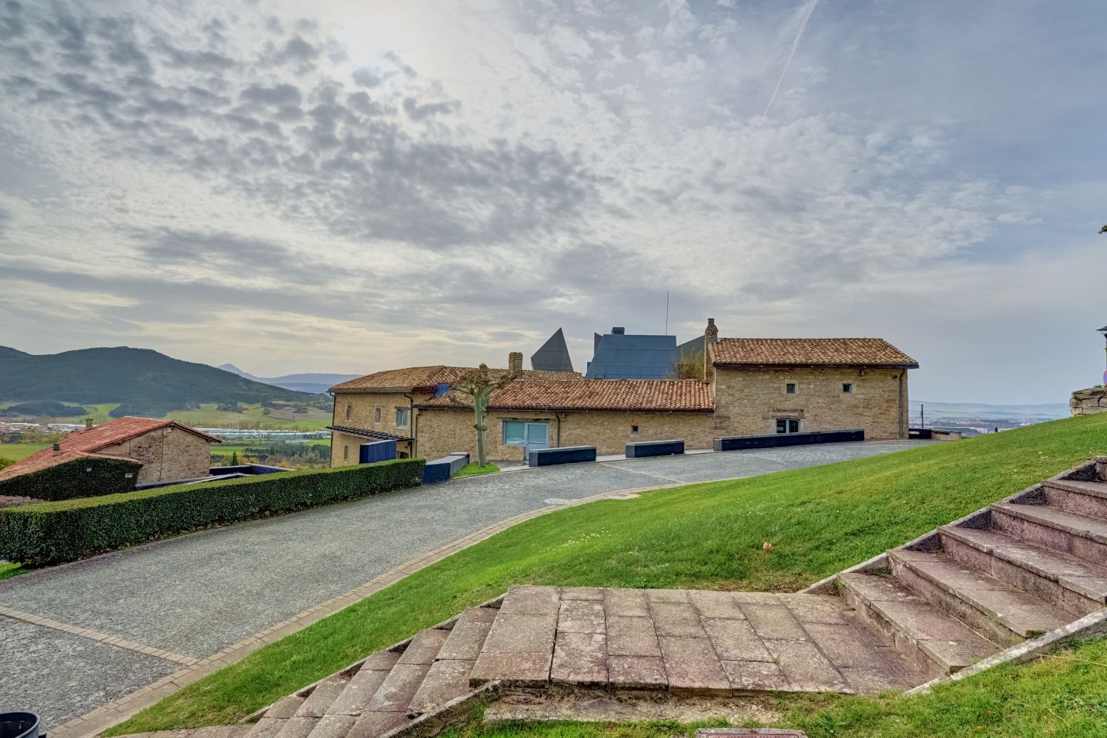 Una vivienda única en Alzuza sale al mercado: luz natural, paisaje del valle y un diseño pensado para el bienestar