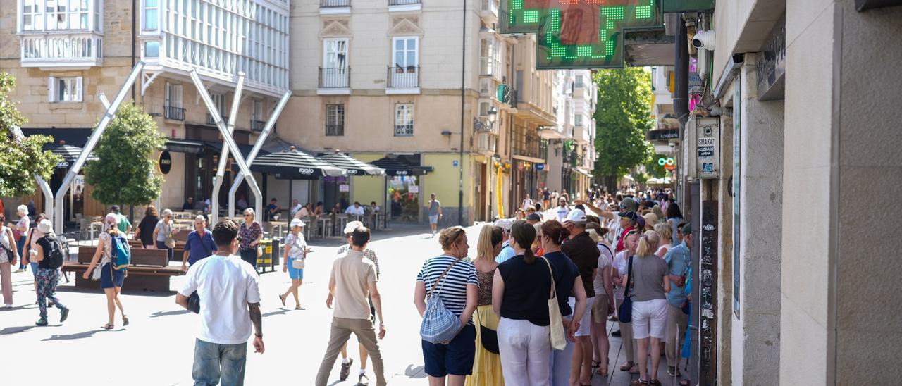 En imágenes: Vitoria hace frente a las altas temperaturas