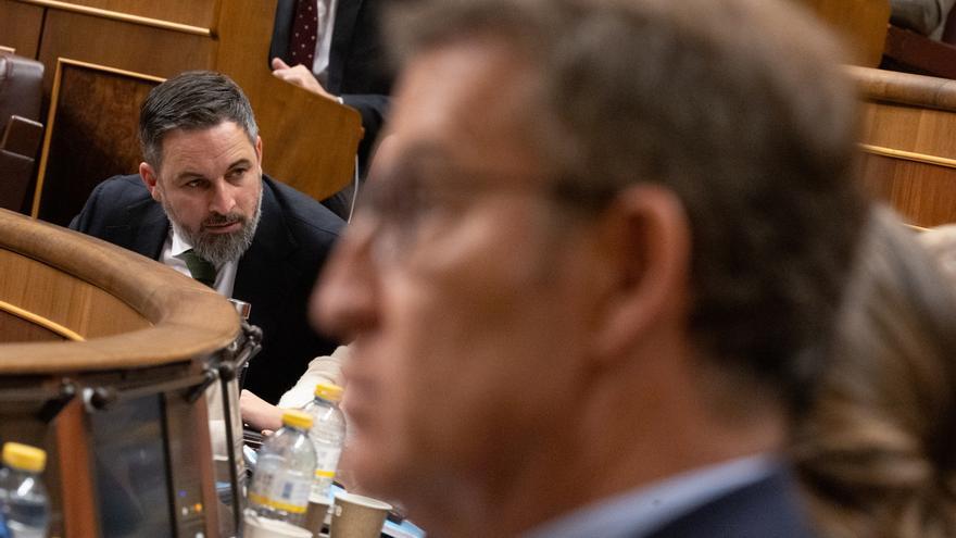 PP y Vox libran una batalla desbocada por conquistar al votante antiinmigración