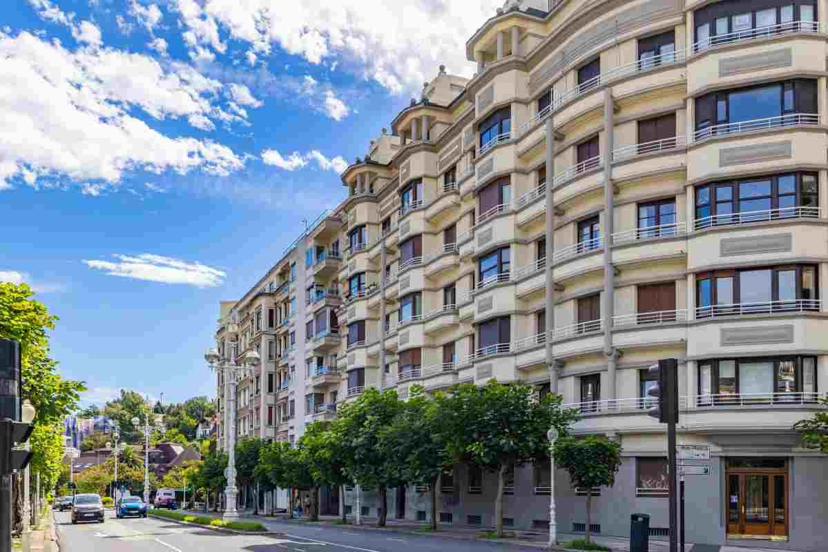 Amplio piso en venta a un paso de la playa de la Zurriol