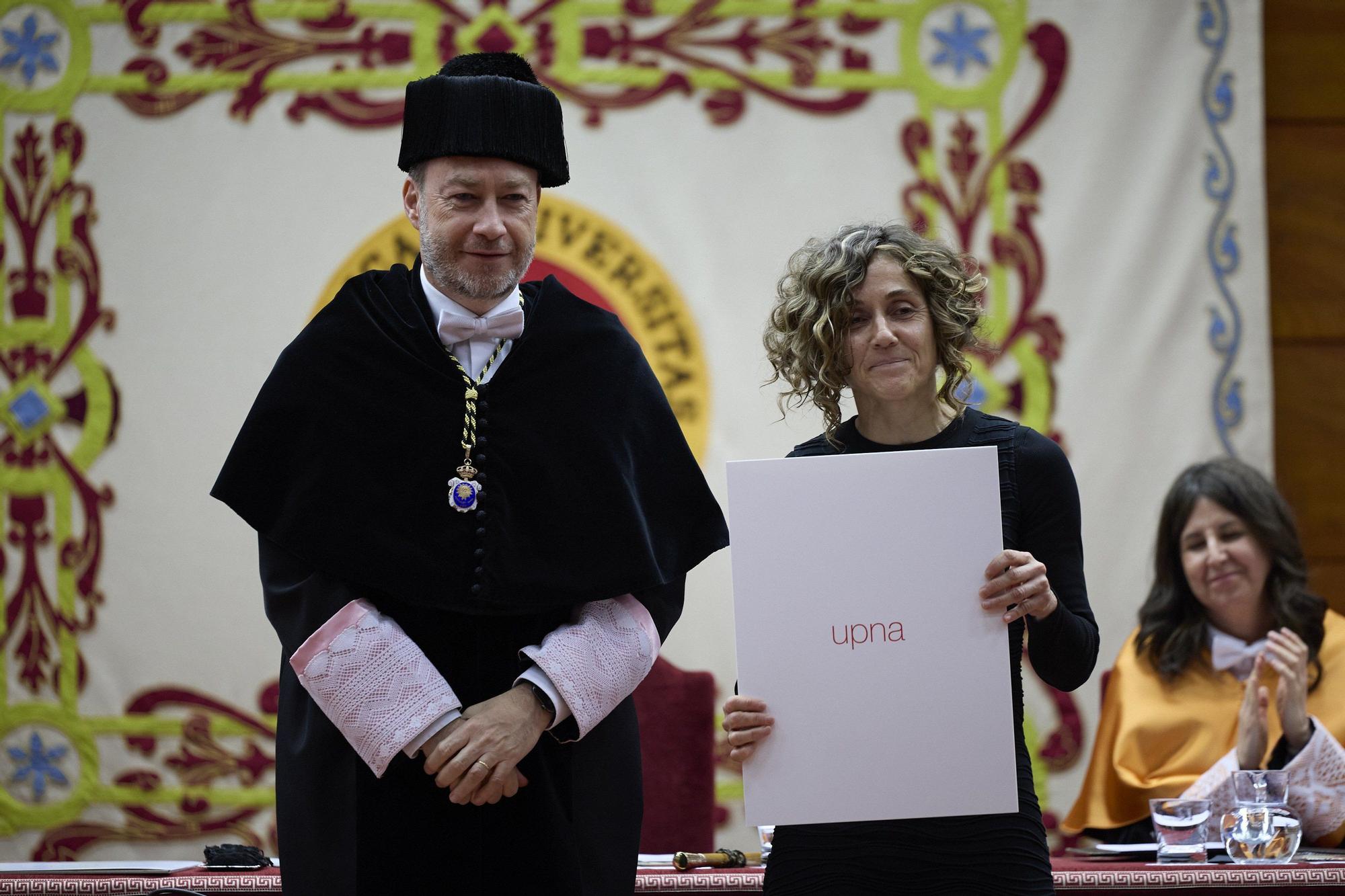 Fotos del homenaje de la UPNA a las personas que llevan 25 años trabajando en la Universidad