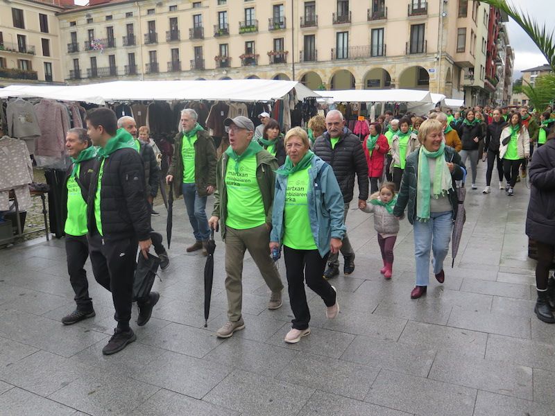 La marcha contra el cáncer de Urretxu y Zumarraga, en imágenes