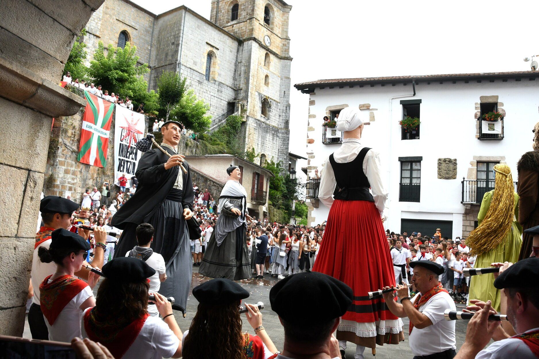 Fotos del chupinazo de Bera