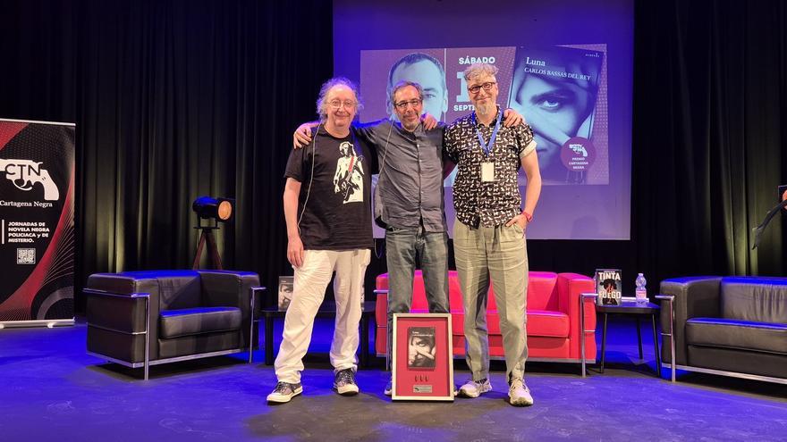 Carlos Bassas gana el Premio Cartagena Negra con su novela &#039;Luna&#039;