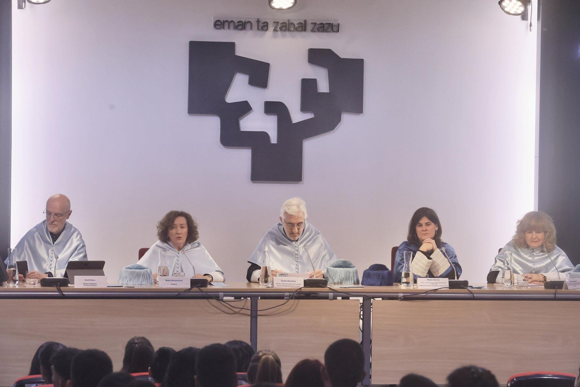 En imágenes: Graduación de alumnos de la Facultad de Letras