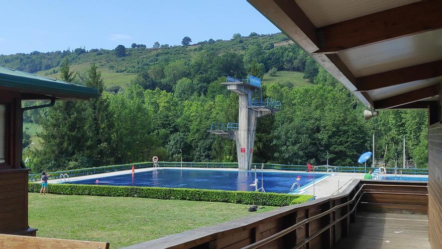 Laudio, Amurrio, Iruña Oka y Ribera Alta se lanzan a la piscina