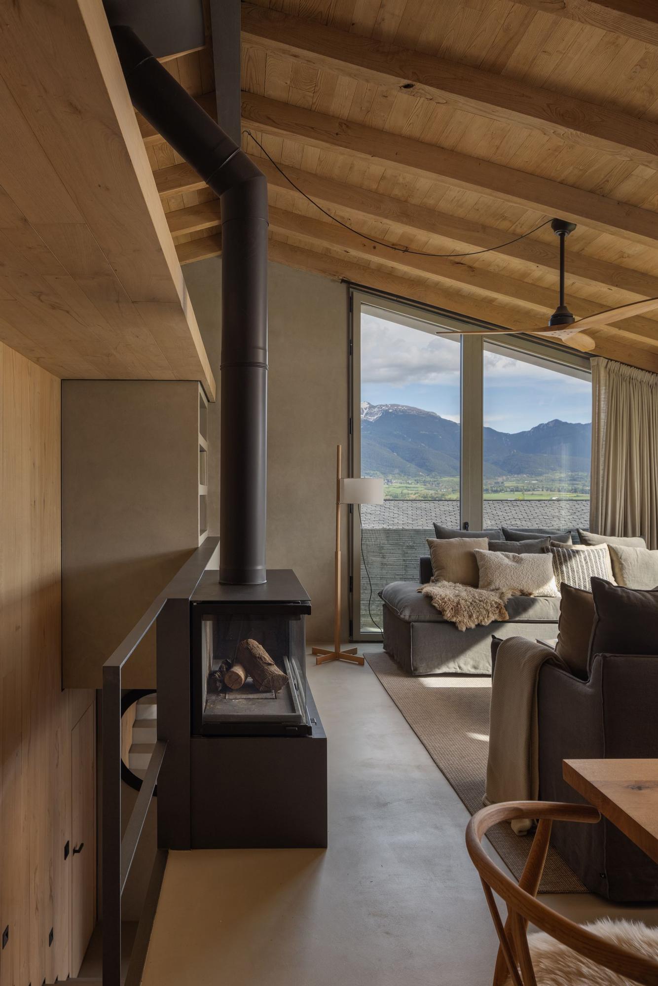 En imágenes: Una vivienda que fusiona naturaleza, lujo y sobriedad