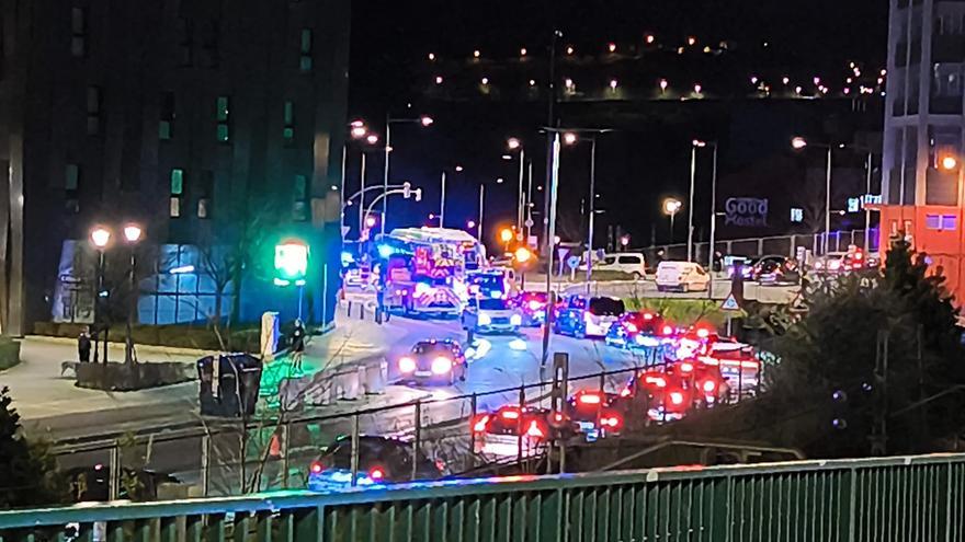 Una explosión en una cocina provoca un incendio en una vivienda de Bolueta