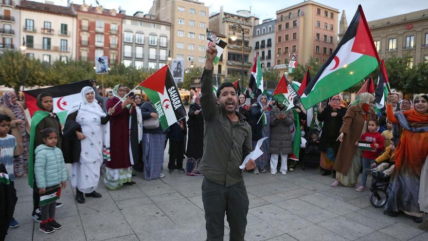 Imágenes de la concentración en Pamplona en apoyo al pueblo saharaui