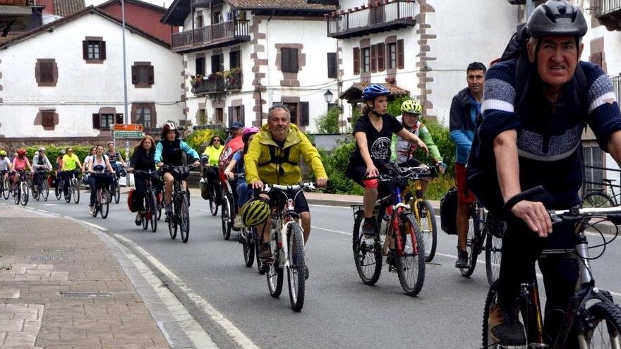 Creada en Elizondo una red conjunta de asociaciones ciclistas
