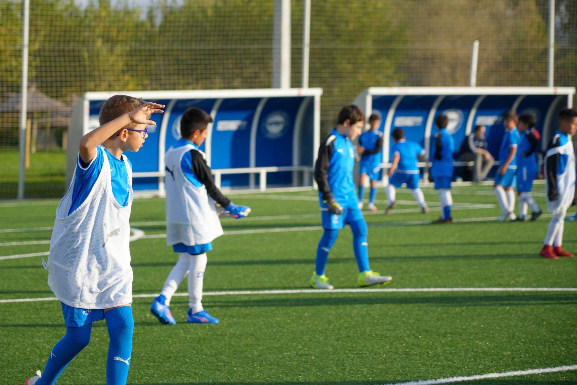 En imágenes: Comienza el curso en la Escuela de Fútbol del Alavés