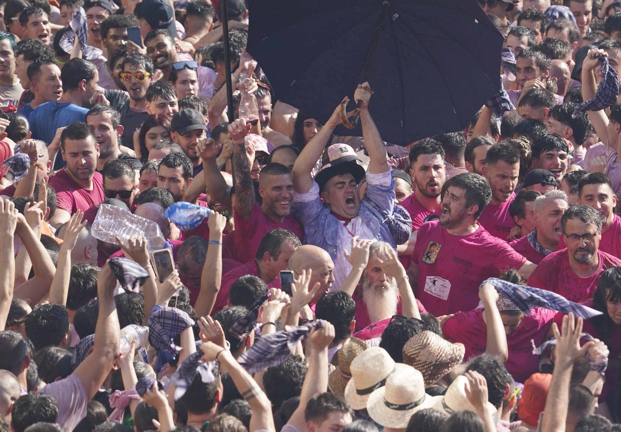 En imágenes: Así ha sido la bajada de Celedón en 2025