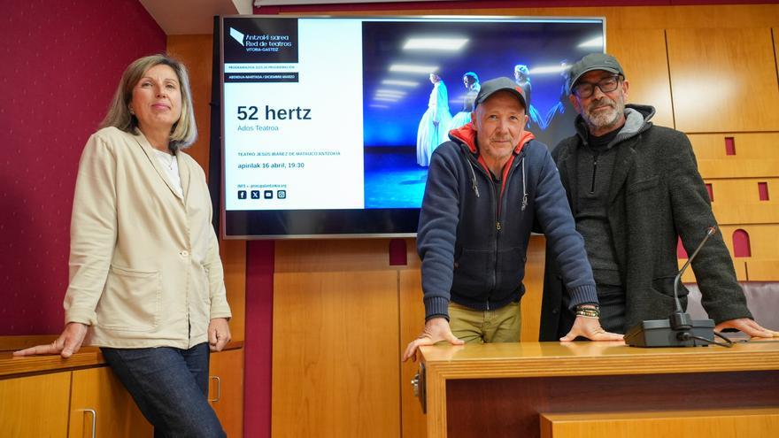 La soledad no deseada llega al Jesús Ibáñez de Matauco con '52 hertz'