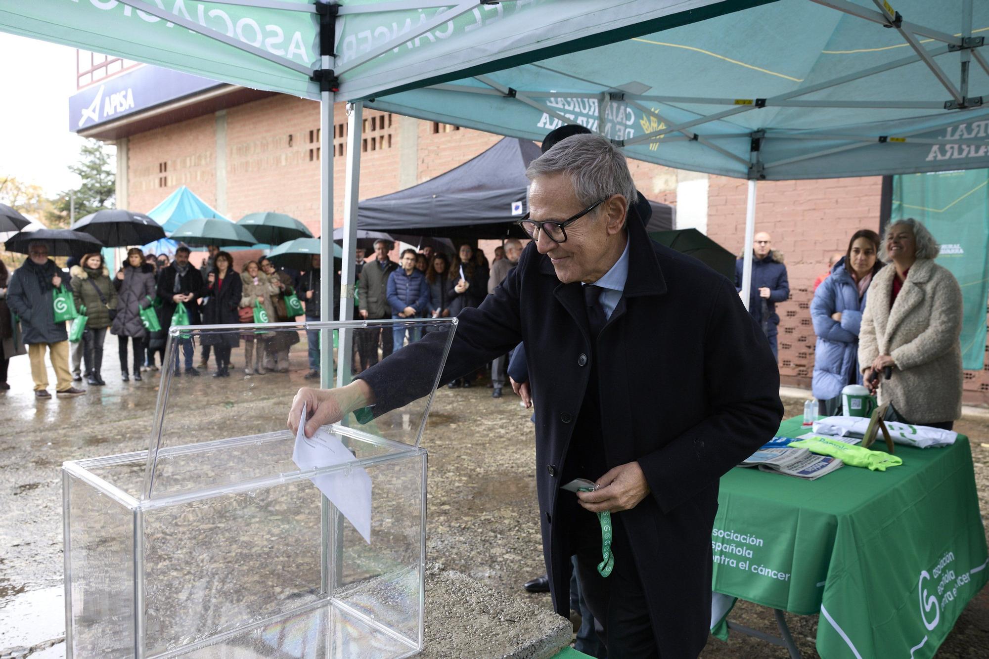 Colocación de la primera piedra del nuevo espacio abierto de la AECC 'La casa de la Vida'