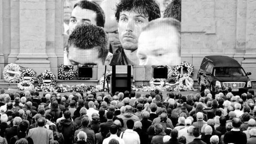 Miles de personas despiden a Wouter Weylandt en Gante