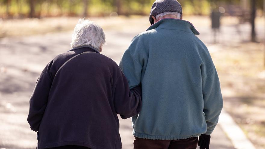 En Álava viven 140 personas centenarias, 121 mujeres y 19 hombres