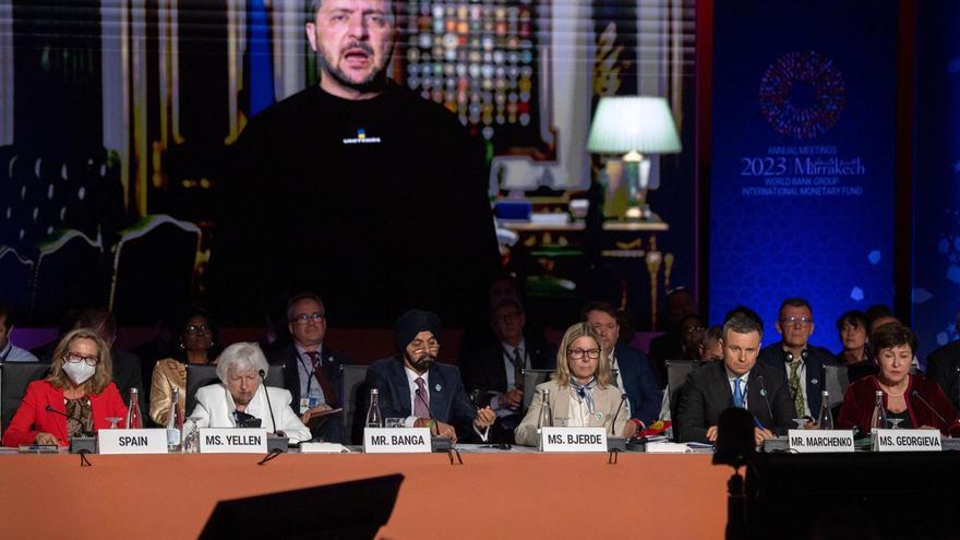 El FMI, el Banco Mundial, la Unión Europea y EEUU se comprometen a ayudar a Ucrania tanto tiempo como sea necesario