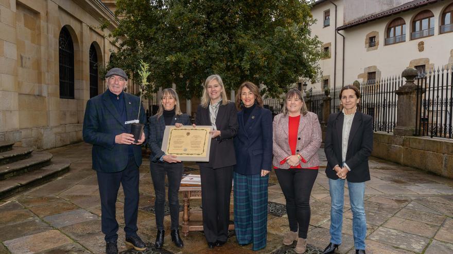 Las Juntas Generales de Bizkaia nombran al Athletic embajador del Árbol de Gernika
