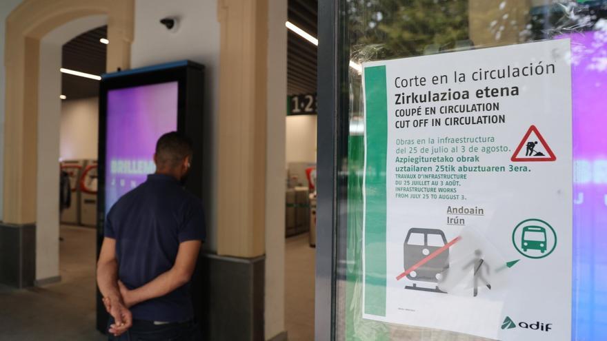 Renfe ha iniciado los traslados en autobús entre Andoain e Irun este viernes