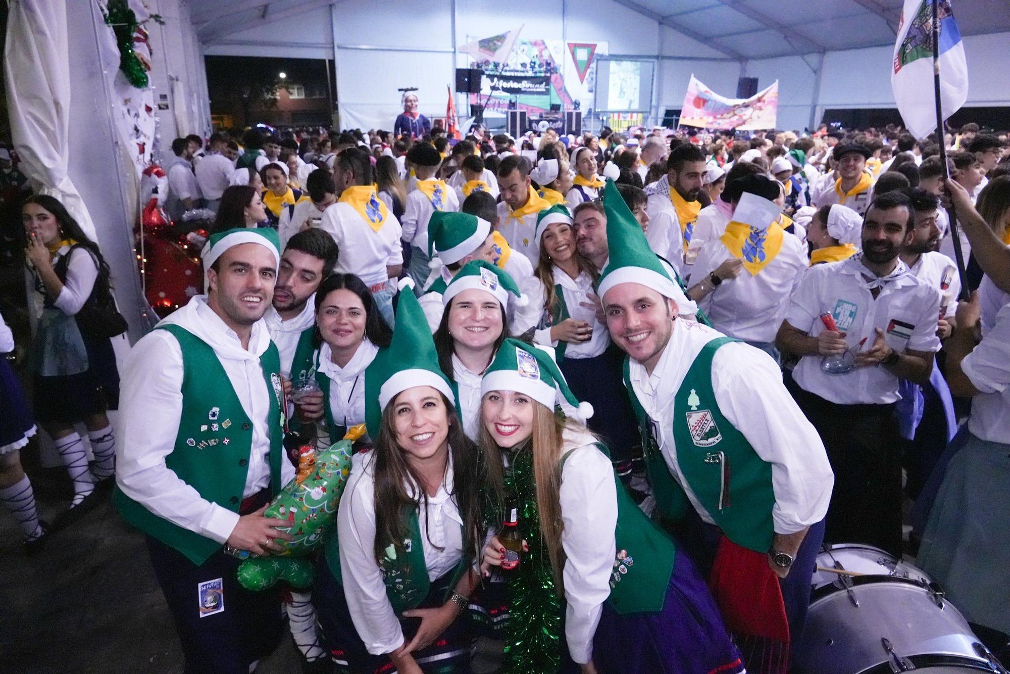 Yeray González da la salida a la intensa maratón de 9 días de fiestas de Basauri con las cuadrillas invadiendo las calles