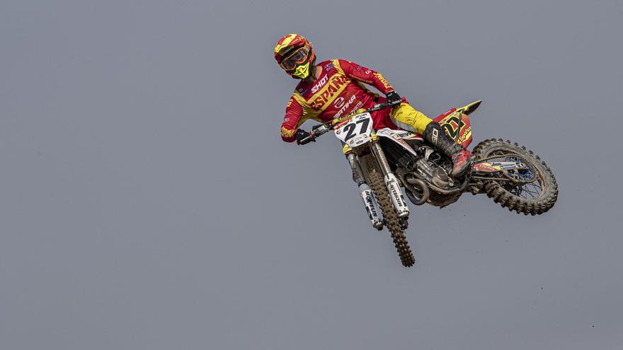Ander Valentín sigue líder del Campeonato de España