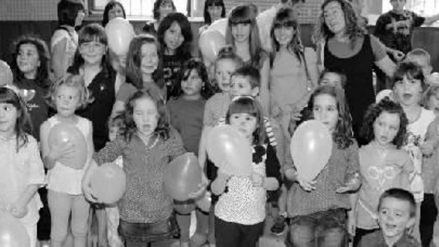 Actuación del grupo de teatro infantil Caricaturas de Villafranca