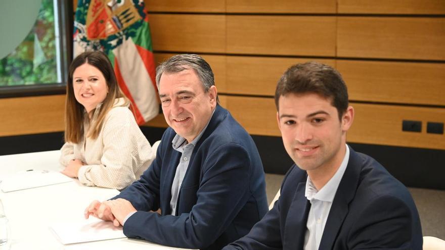 Aitor Esteban y Joseba Díez Antxustegi participarán este jueves en la Diada