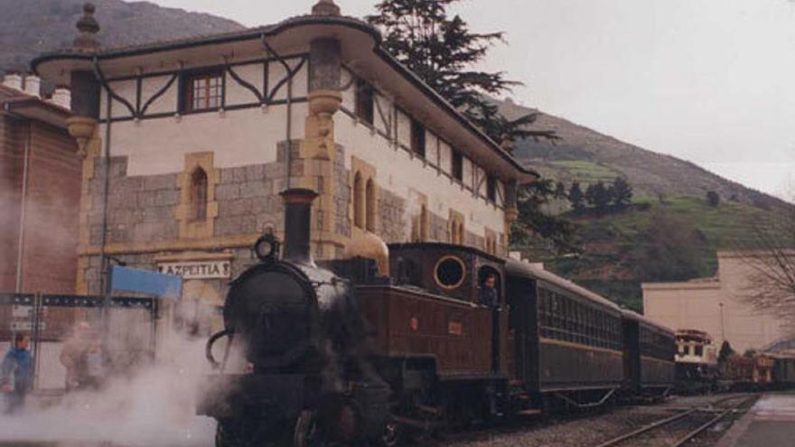 El Museo Vasco del Ferrocarril de Euskotren pone en circulación tres trenes de vapor el fin de semana