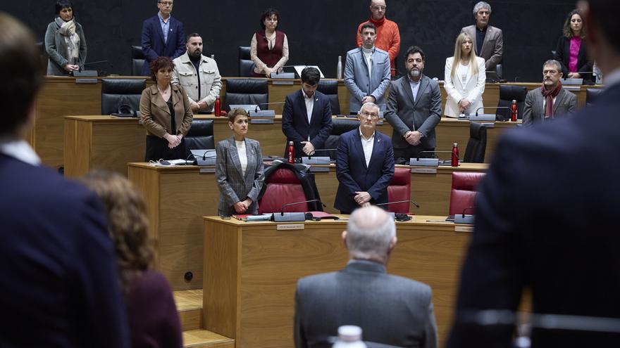 Fotos del pleno del Parlamento de Navarra del 27 de noviembre