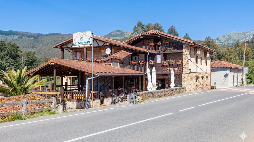 El restaurante La Capitana propone disfrutar de una comida tradicional en un paraje rural del Valle de Villaverde