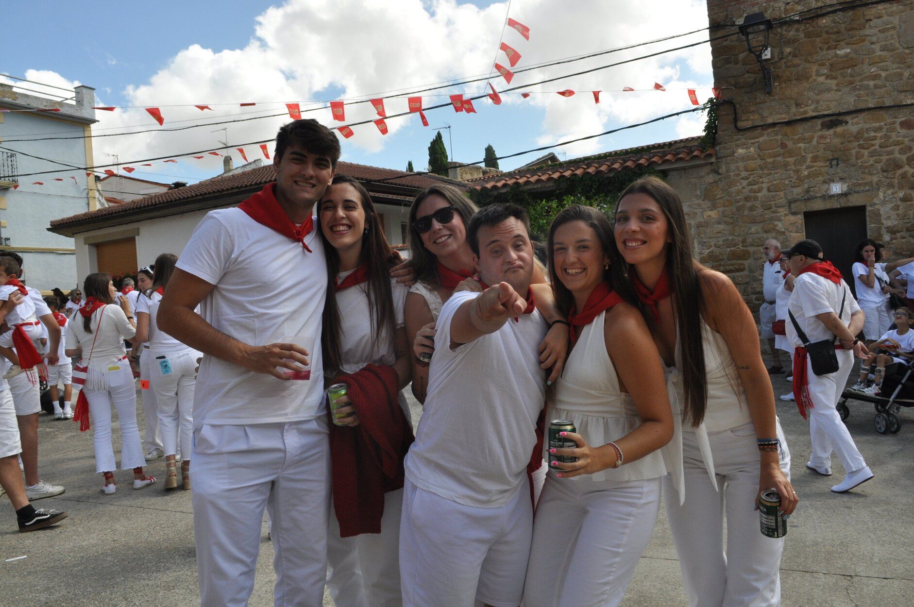 Fotos del chupinazo de fiestas de Beire