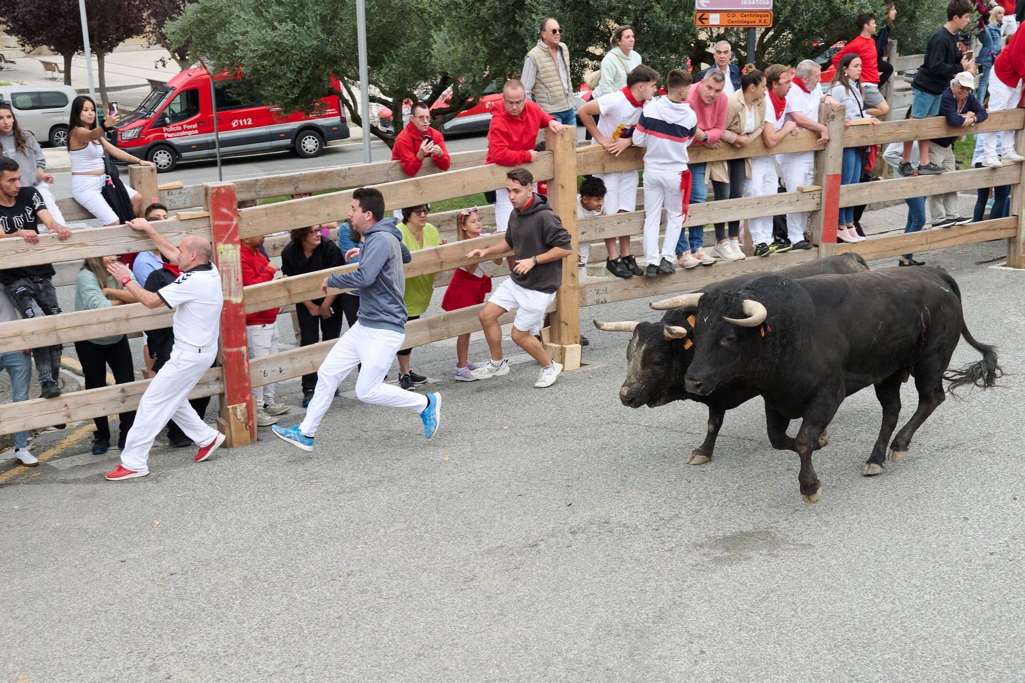Fotos del segundo encierro de las fiestas de Sangüesa 2025