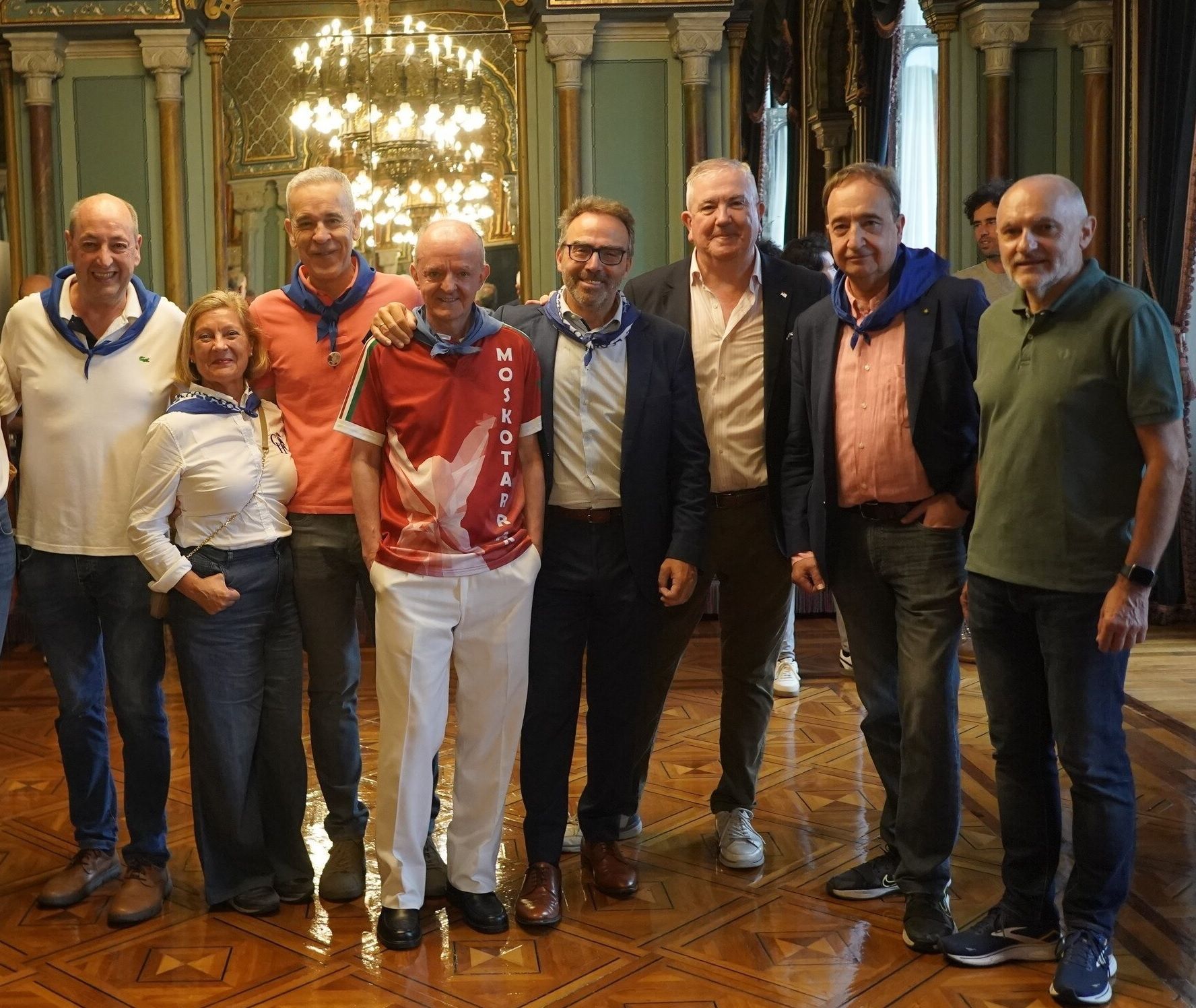 Adolfo Lorente, Julia Diéguez, Jorge Aio, José Mari Amantes, Carmelo Lezana, Isidro Elezgarai, Rafael Gardeazabal y Jon Zarate.
