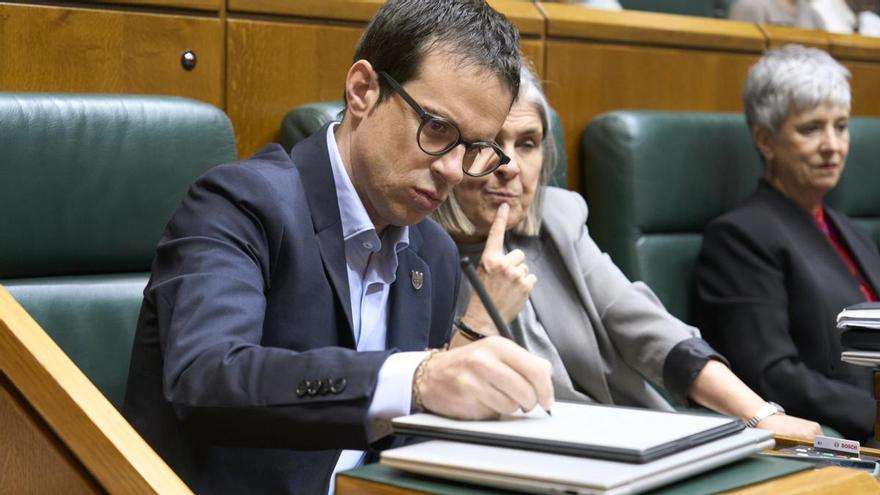 EH Bildu estrena un respaldo limitado a la Ertzaintza en su moción sobre ciberdelitos