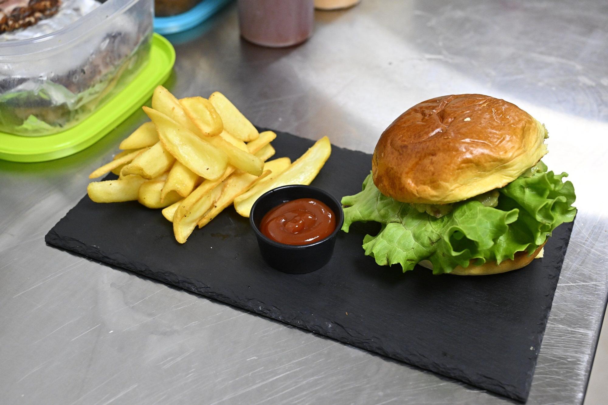 Plato hamburguesa final.jpg