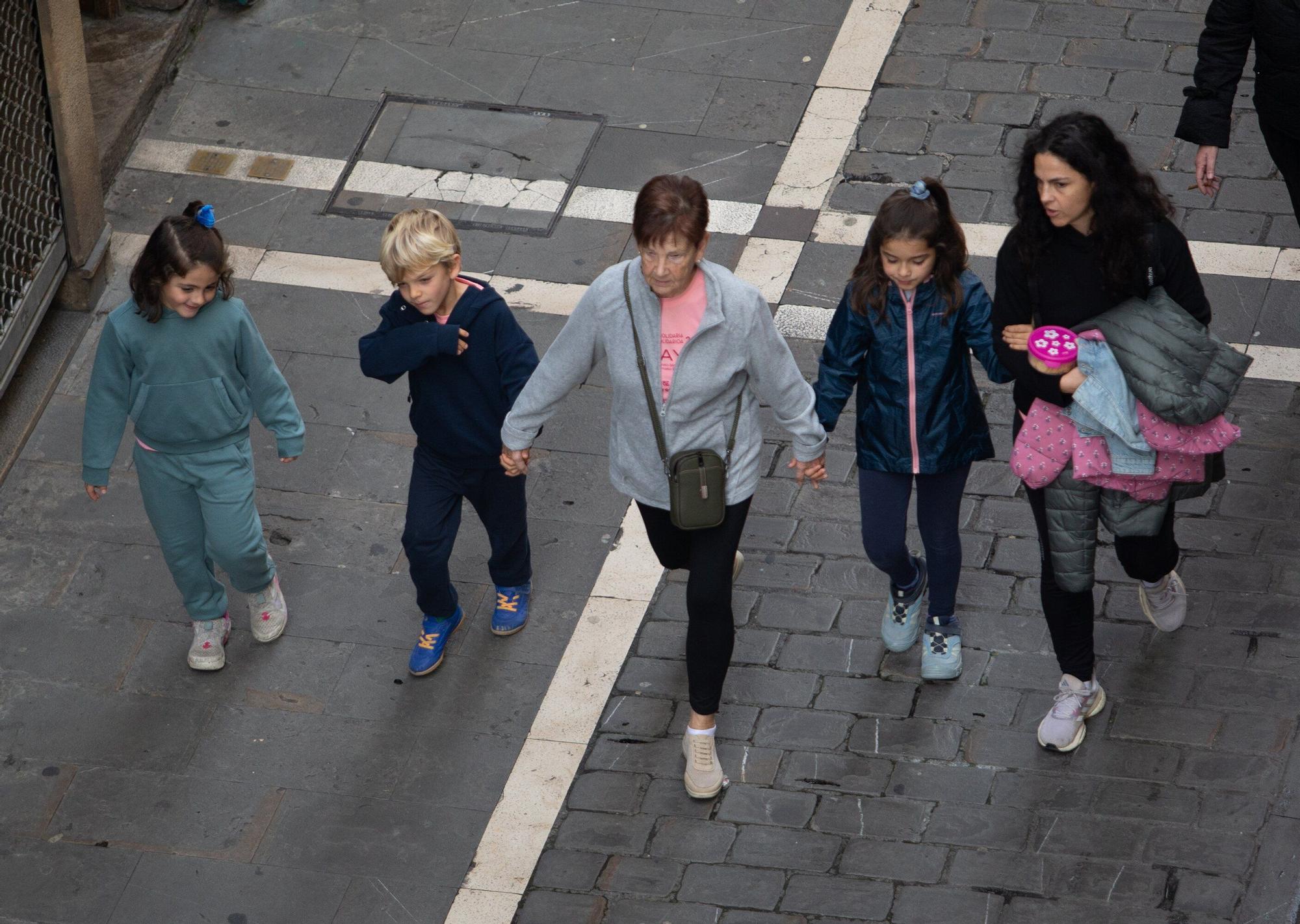 Fotos de la Carrera contra el Cáncer de Mama de Saray en Pamplona 2025