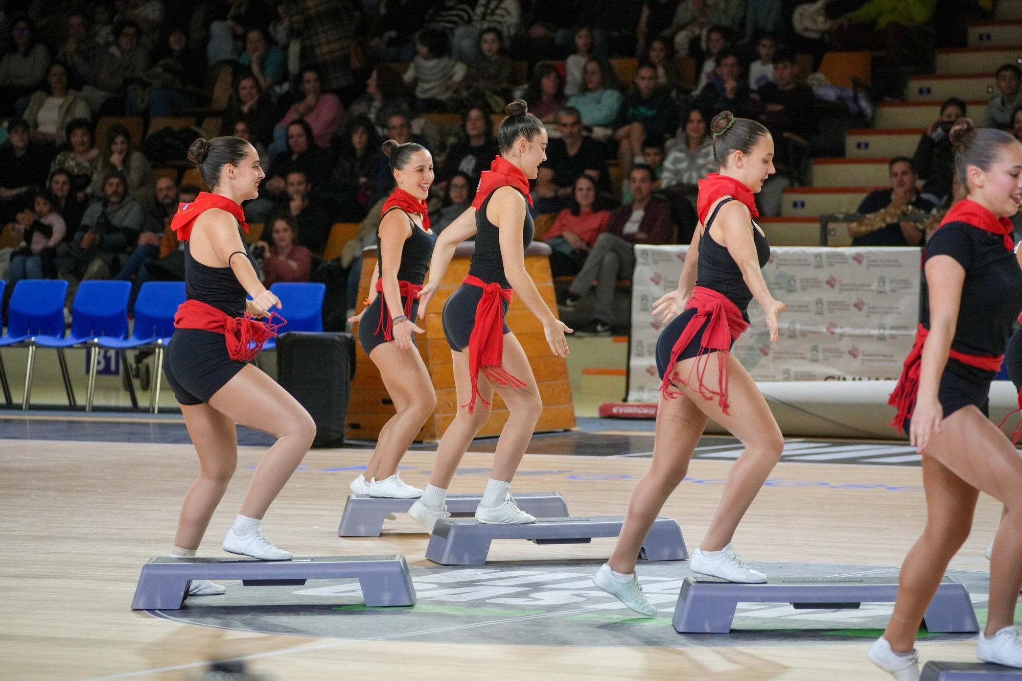 En imágenes: Mendizorroza disfruta la 30ª Gala Internacional Navideña de Gimnasia