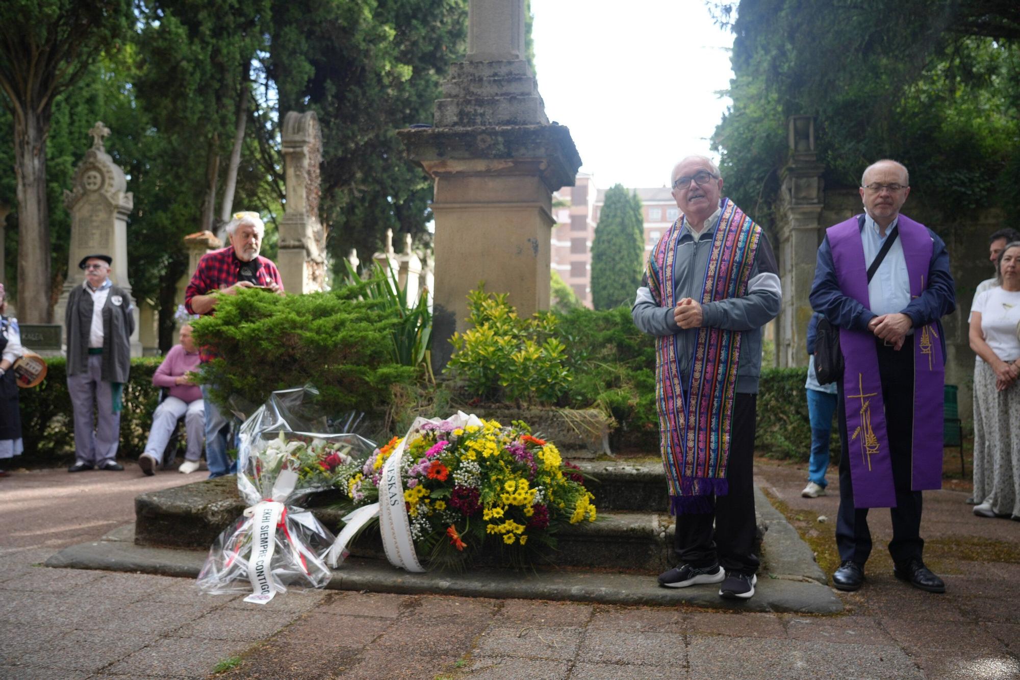 En imágenes: Homenaje y recuerdo a los blusas y las neskas que ya no están