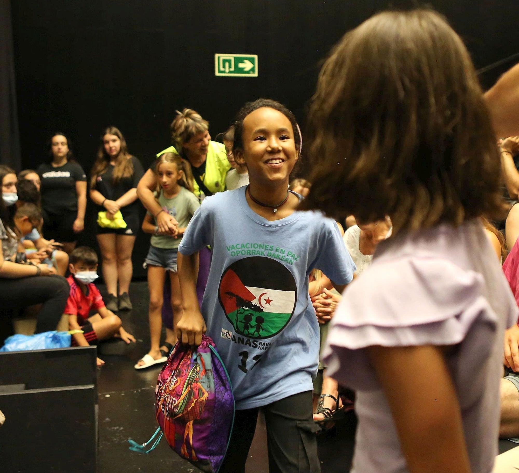 'Vacaciones en Paz': recepción a los niños saharauis que llegan a Navarra para pasar el verano