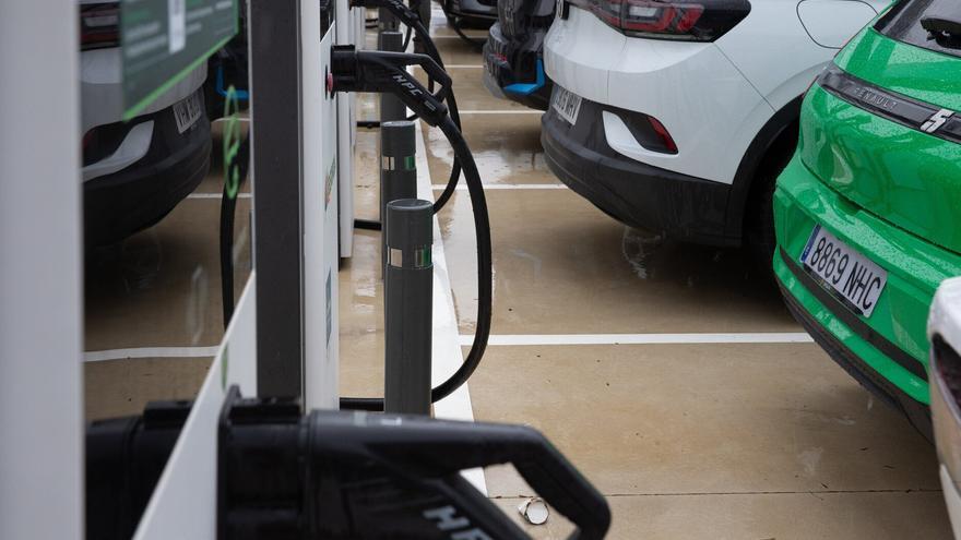 Más de 500 compradores de coches eléctricos en Navarra se quedan sin las ayudas del Plan Moves