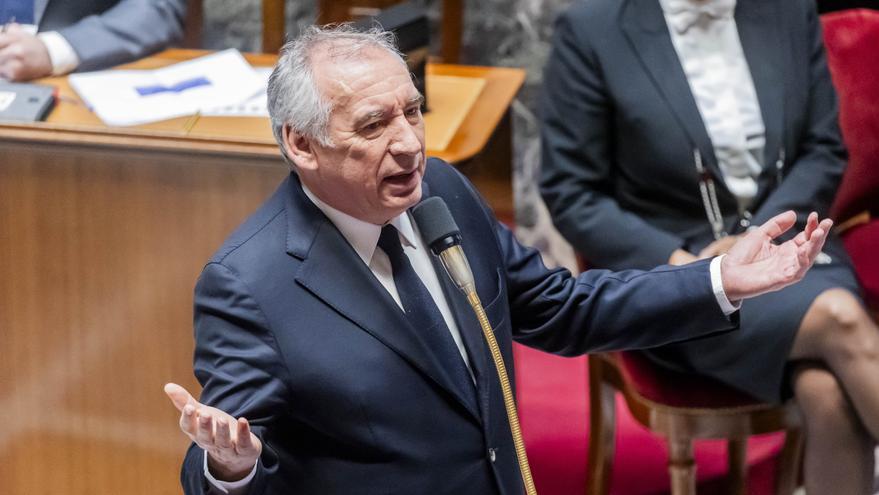 Francia se aprieta el cinturón