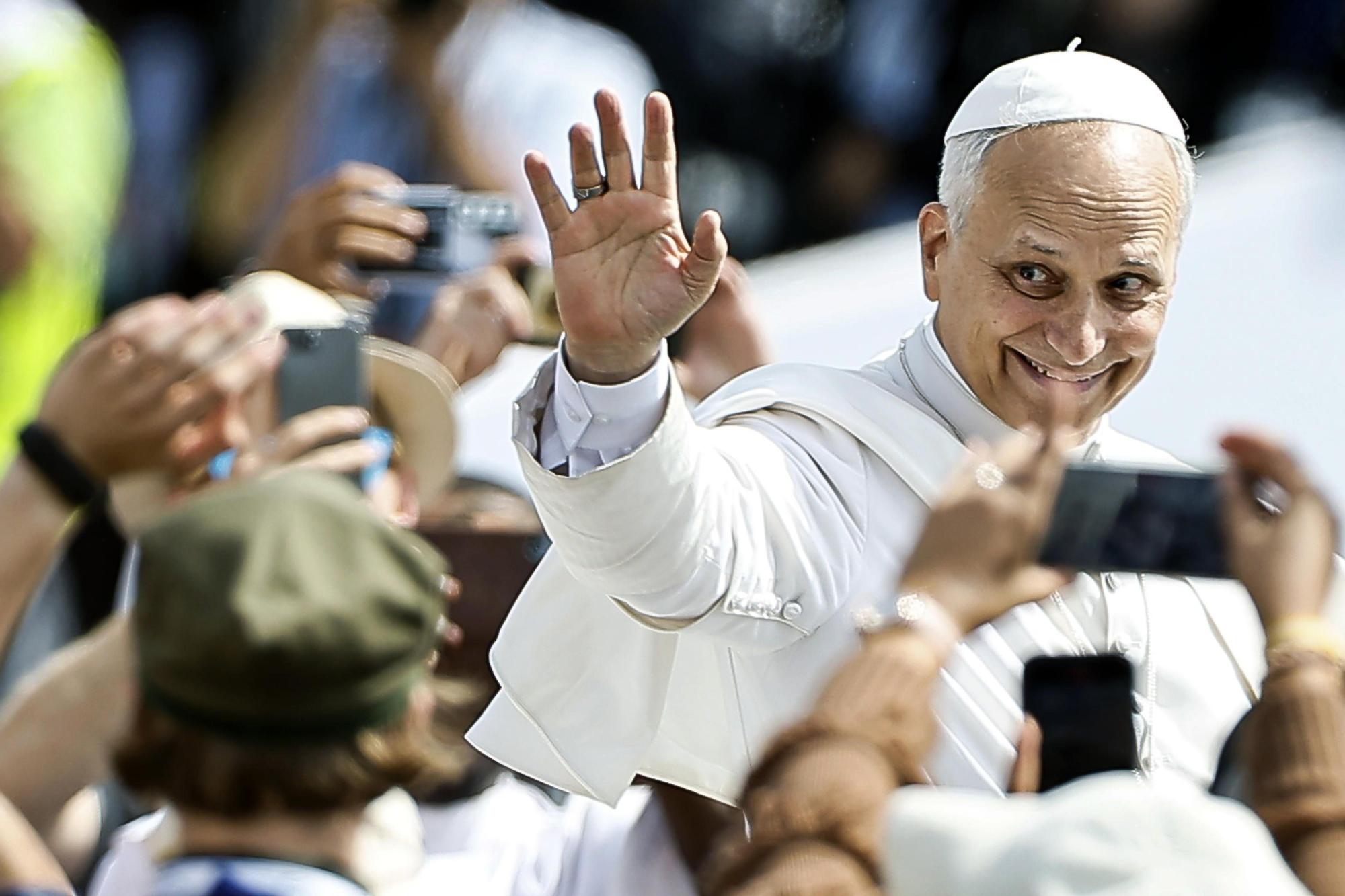 El papa León XIV despide el Jubileo de la Juventud