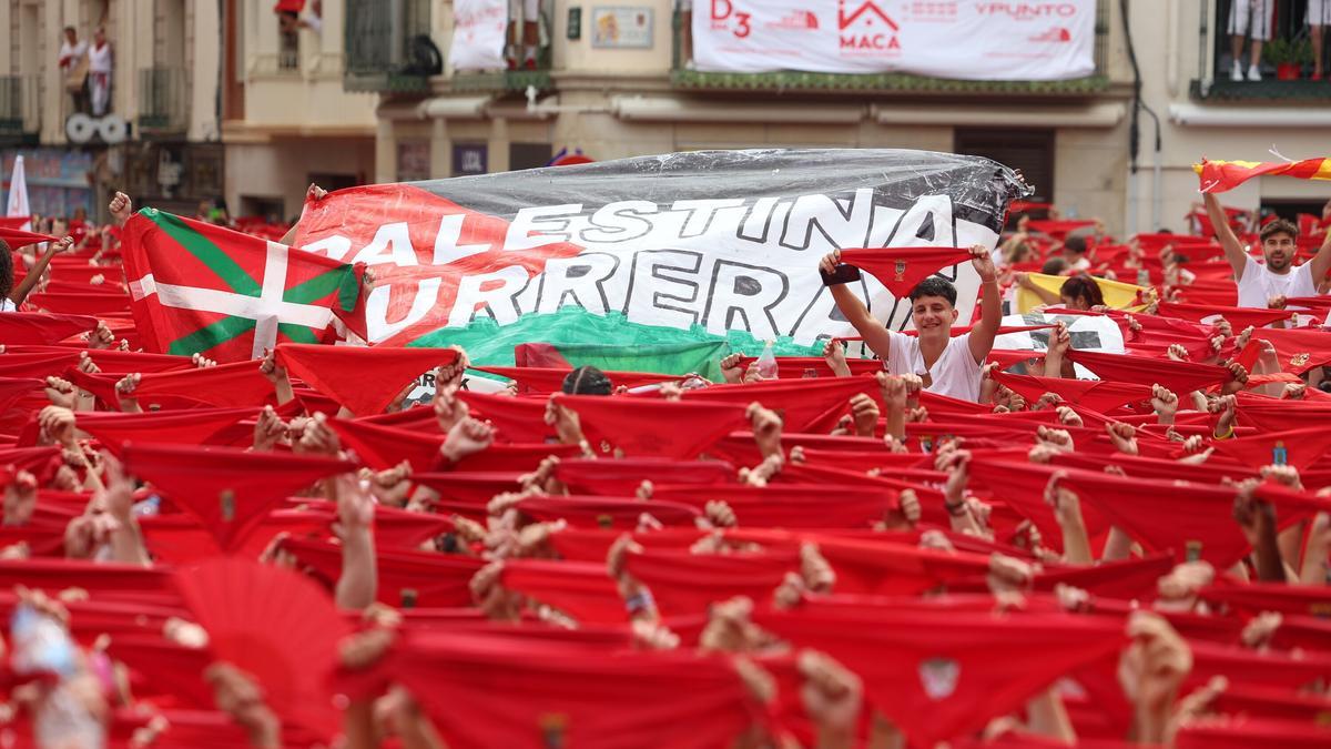 Fotos del cohete de las fiestas de Tudela 2025
