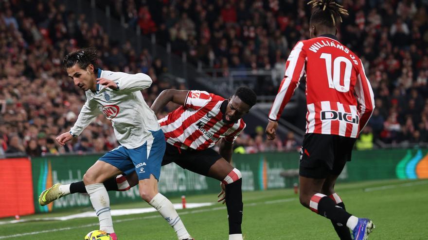 Iñaki Williams: "El año pasado nos salía todo de cara y ahora nos sale más cruz"